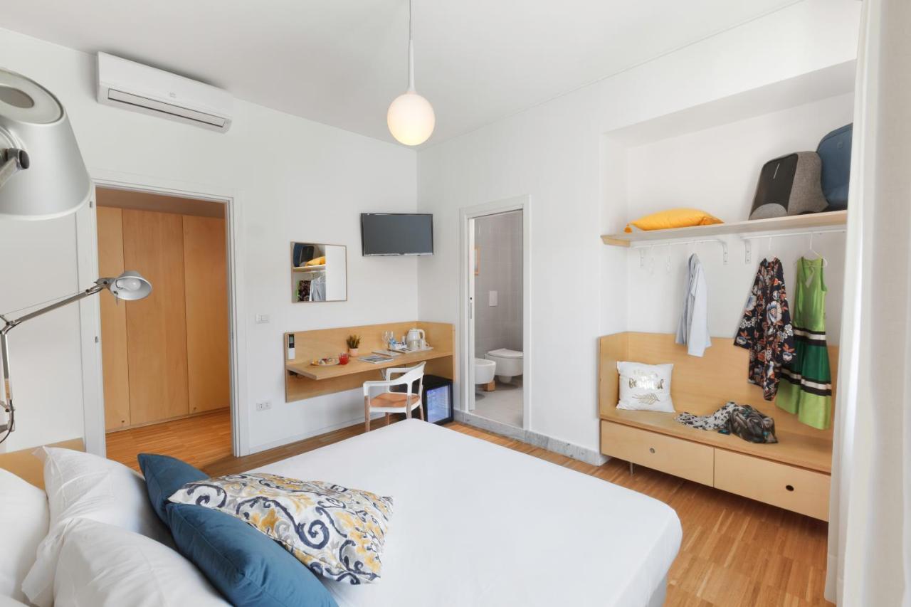 Vivaldo Suite Piazza Dei Martiri - Guest House Naples Extérieur photo