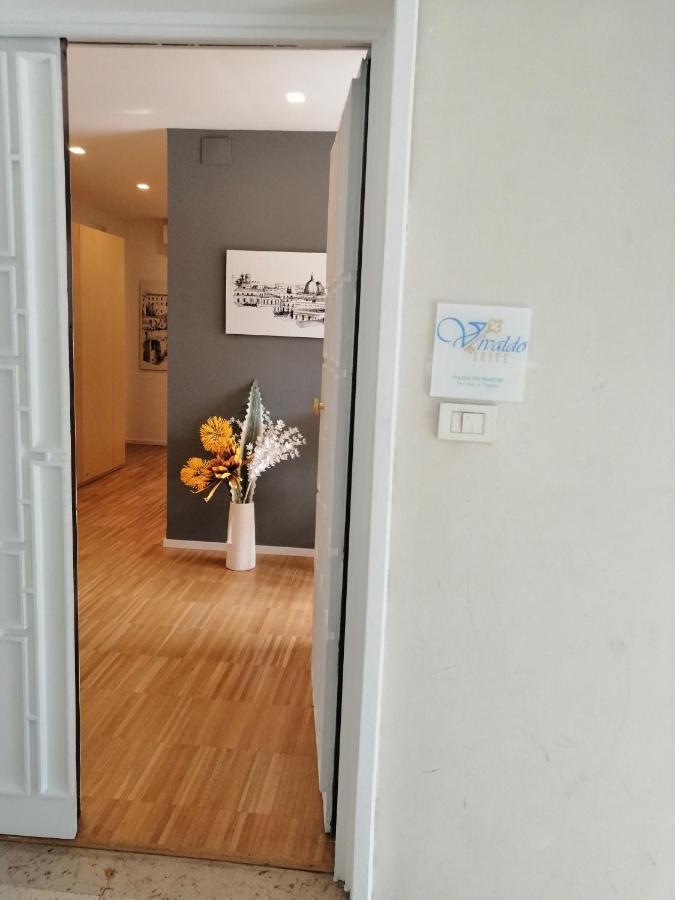 Vivaldo Suite Piazza Dei Martiri - Guest House Naples Extérieur photo