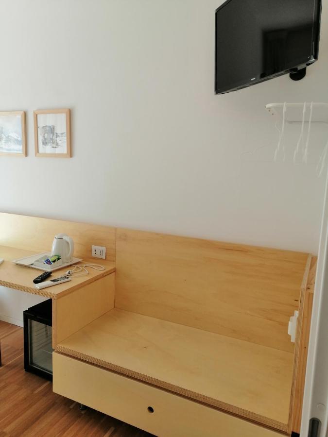 Vivaldo Suite Piazza Dei Martiri - Guest House Naples Extérieur photo